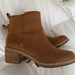 TOMS marina booties tan leather size 8